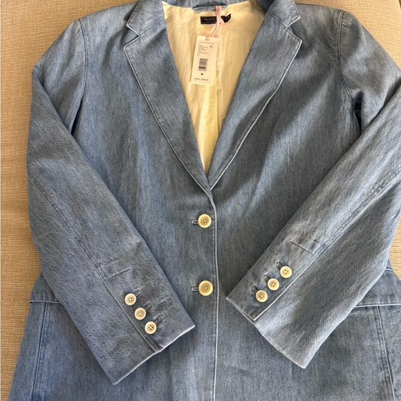 Vineyard Vines Women's Blue Denim Blazer - NWT